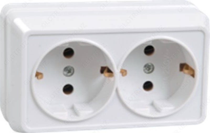 2 kishilik RSsh22-3-OB rozetkasi himoya pardasi bilan z/k bilan 16A ochiq toplam OCTAVE (oq)