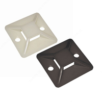 Площадка самоклеящаяся 30х30 белая под хомуты (100шт) ИЭК