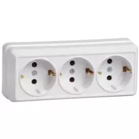 Розетка 3-местная с з/к для открытой установки РС23-3-ОБ 16А OKTAВA IEK  белый