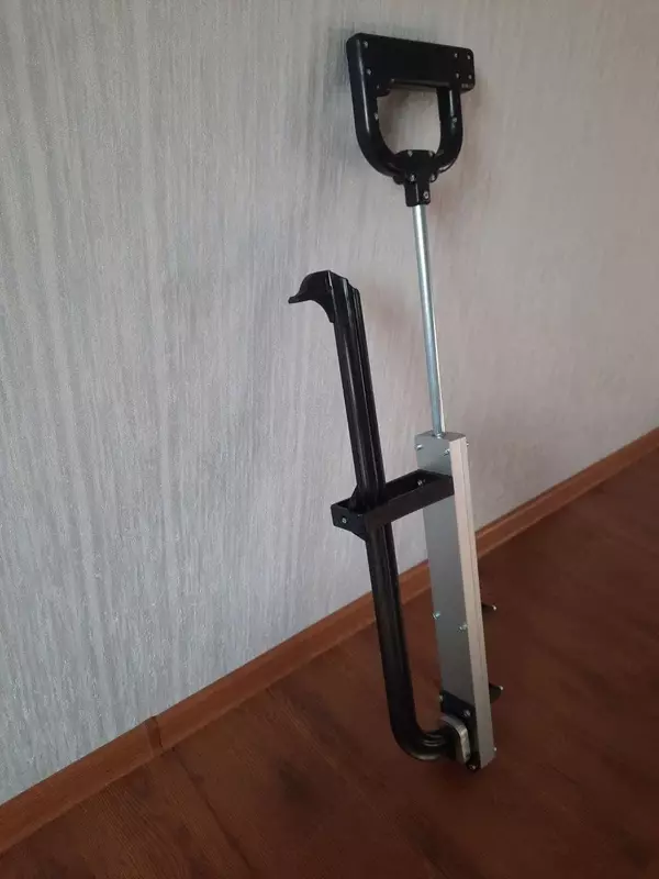 Такер для установки скоб в кассете