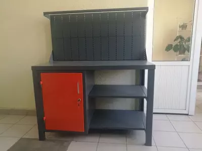 Верстак слесарный