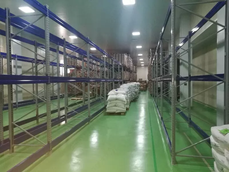 Omborga mo'ljallangan javonlar