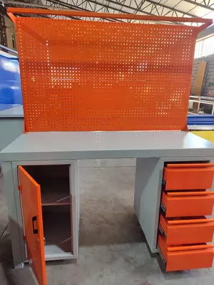 Perforatsiyali metall verstak