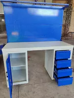 Perforatsiyali metall verstak