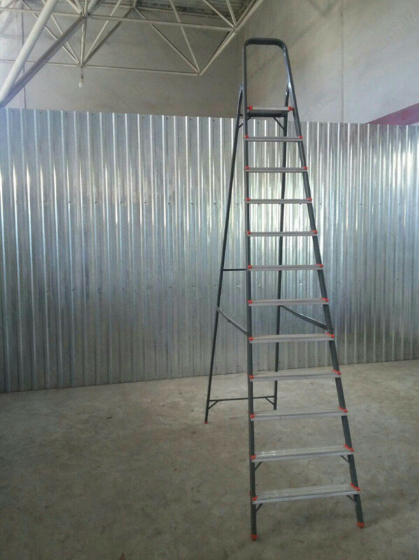 Стремянка с 12 ступенями