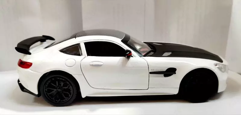 Машинка игрушка металлическая Mersedes 1:24