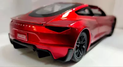 255 000 сум / шт. Машинка игрушка металлическая Tesla Roadster с эффектами