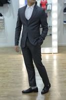 Erkaklar uchun klassik uch qismli kostyum INBAZAR.UZ