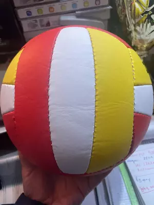 Мяч волейбольный - 230 010 сум от 10 шт.