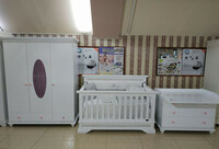 Комплект детской мебели (беловато-бардовая)