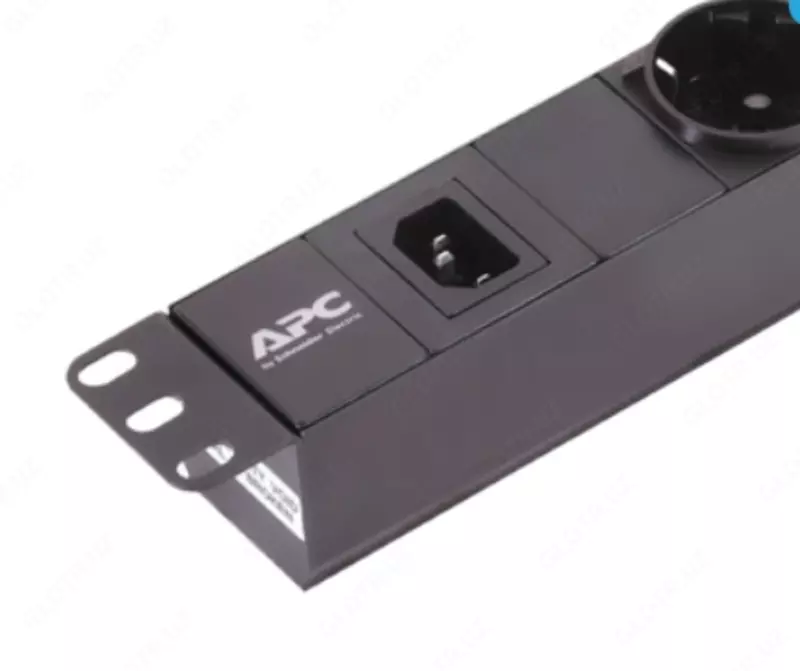   Quvvat taqsimlash bloki APC EPDU1010B-SCH