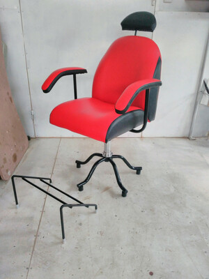 Кресло парикмахерское