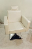 Парикмахерское кресло