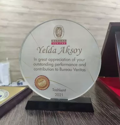 Наградной кристалл ART-009 - от 650 000 сум / шт.