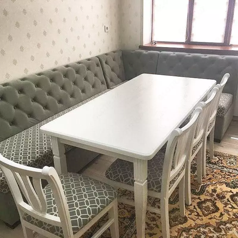 Комплект: стол и 6 стульев (не раскладной стол)