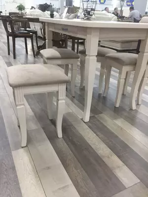 Цена по запросу Табурет деревянный