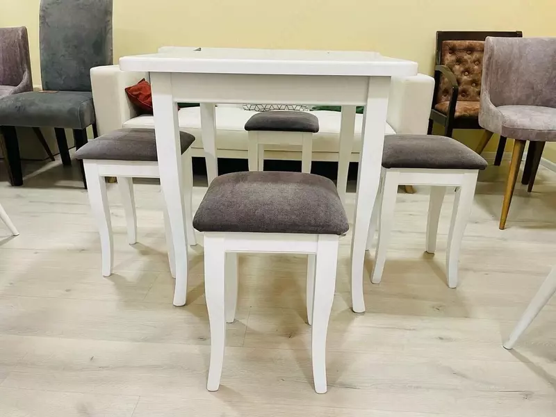 Комплект: Стол + 4 табурета