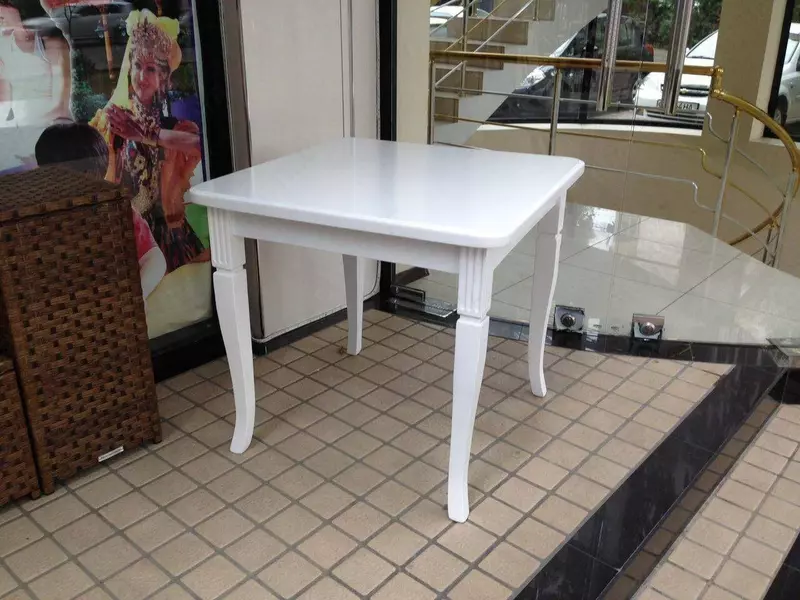 Комплект: Стол + 4 табурета OOO"SEGAMA MEBEL"