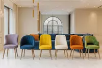 Мягкие стулья разных цветов - по запросу