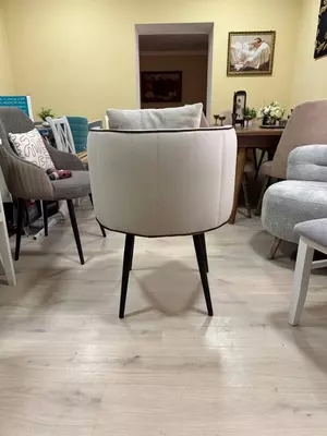 Цена по запросу Серый мягкий стул для кухни