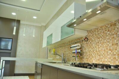 Стильный кухонный гарнитур