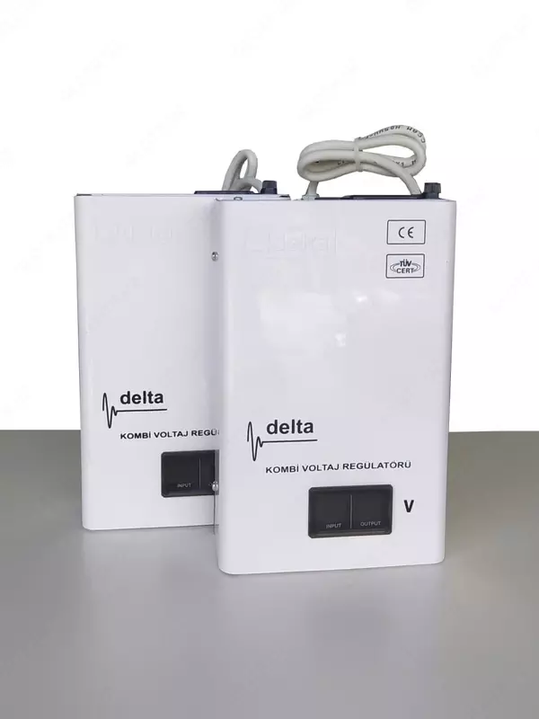 Стабилизатор напряжения Delta MCU-8