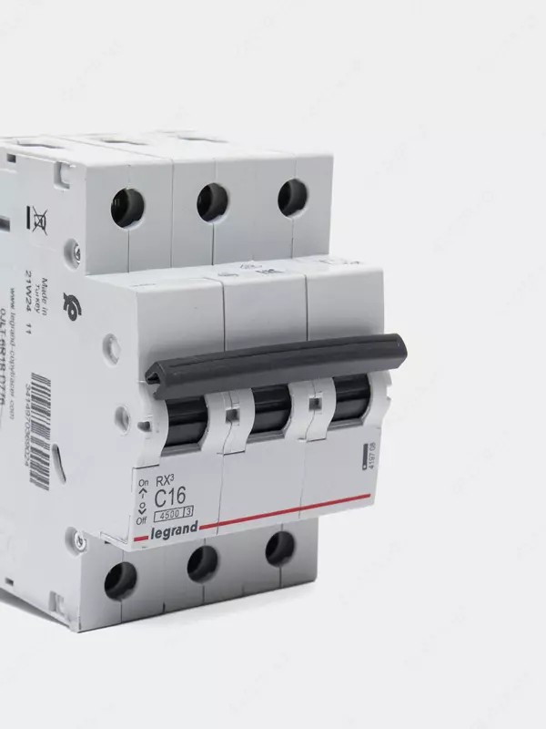 Автоматический выключатель RX³ 4500 - 3П - 400 В~ - 16 А - 3 модуля