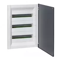  Practibox³ bir tekis ornatilgan tarqatish paneli - IP 40 - IK 07 - 3 rels - 54 modul - 