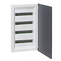 Practibox³ bir tekis ornatilgan tarqatish paneli - IP 40 - IK 07 - 4 rels - 72 modul