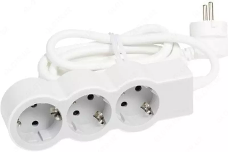 Удлинитель Legrand Стандарт 3х2К+3 розетки 16А с кабелем 1 5м