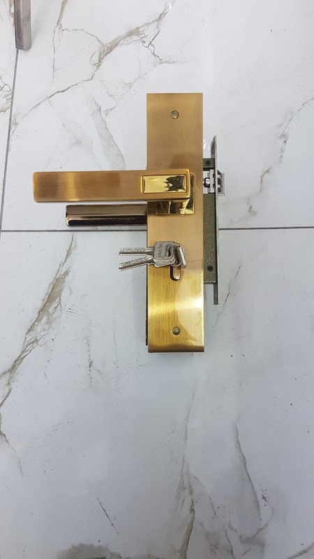 Дверные замки hulke - 180 324.2 сум