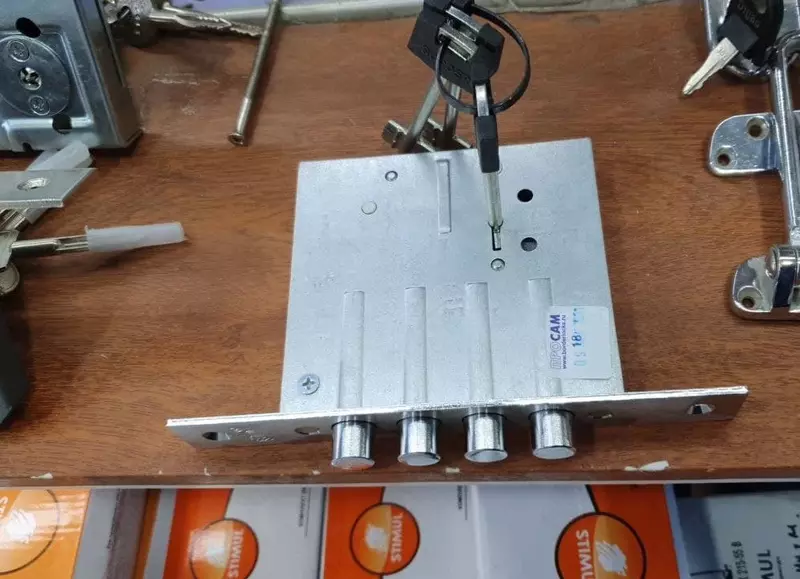 Eshik mexanizmi - 312 543.4 so'm