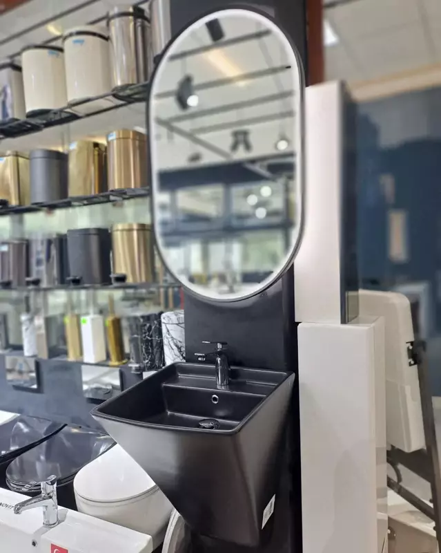 Подвесная раковина с зеркалом+смеситель - 11 912 380 so'm