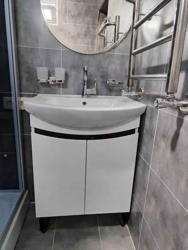 Раковина с тумбой 60см