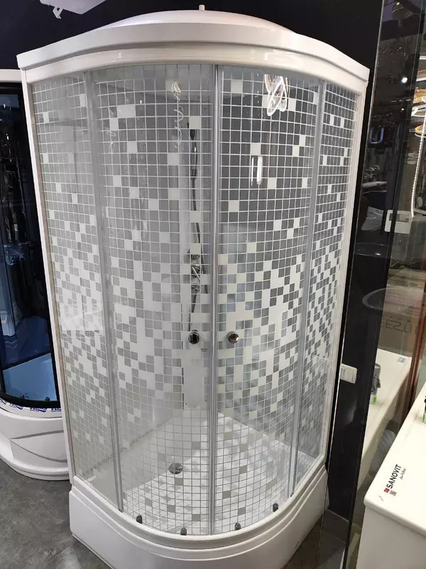   Закрытая душевая кабина TRITON 90/90