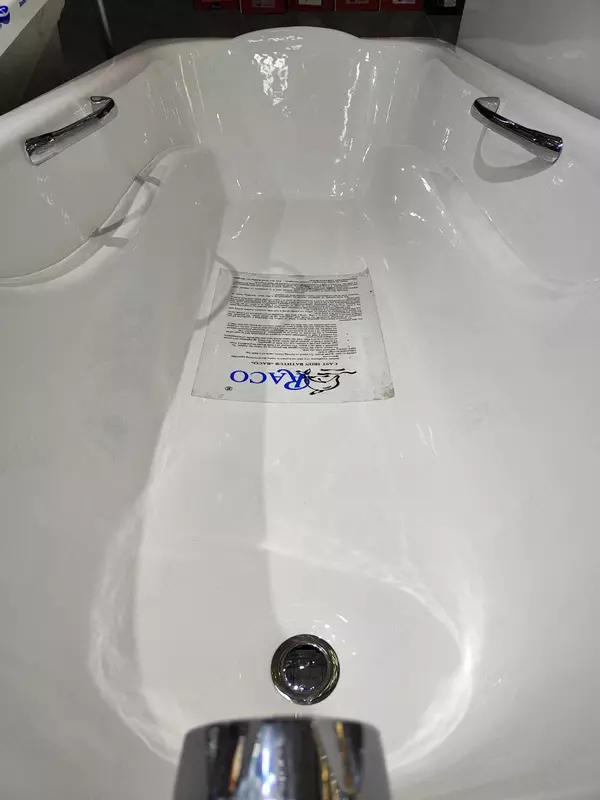 Чугунная ванна RACO 180/80 c ручками - 5 788 694.4 сум