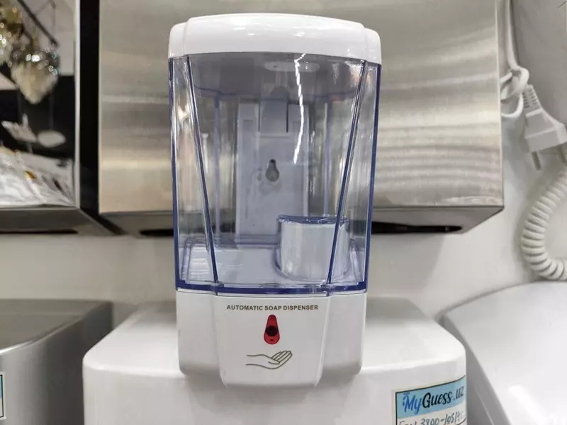 Настенный дозатор для жидкого мыло 800мл - 240 432.2 сум