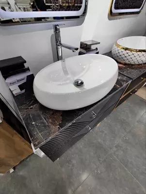   Подвесной мраморный умывальник Gold Banyo 80см