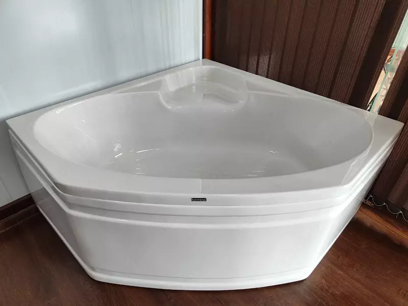 овальная ванна