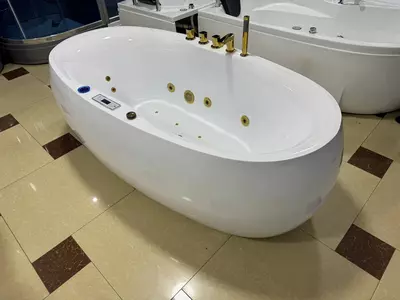   Джакузи ванна Китай 180х95 голд