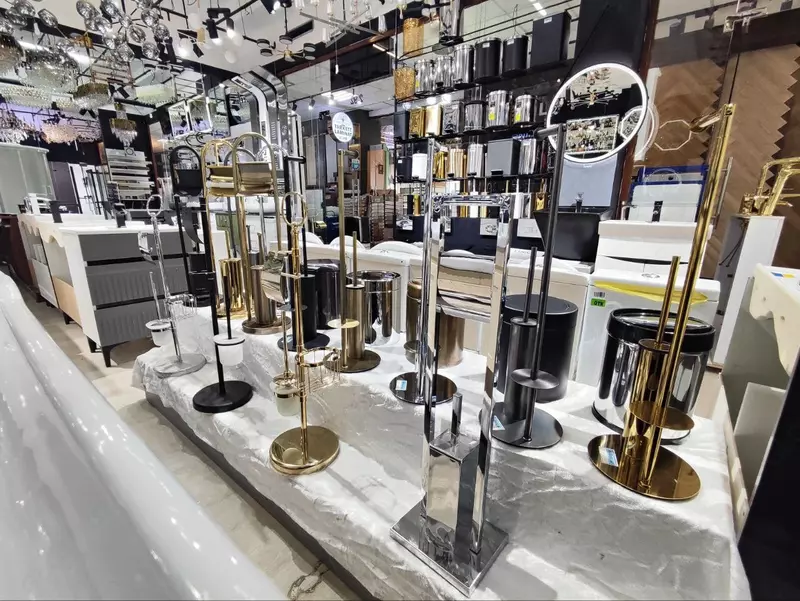 Ершик для унитаза с бумагодержателем. Чёрный. Латунный. Турция - 1 435 587.6 сум