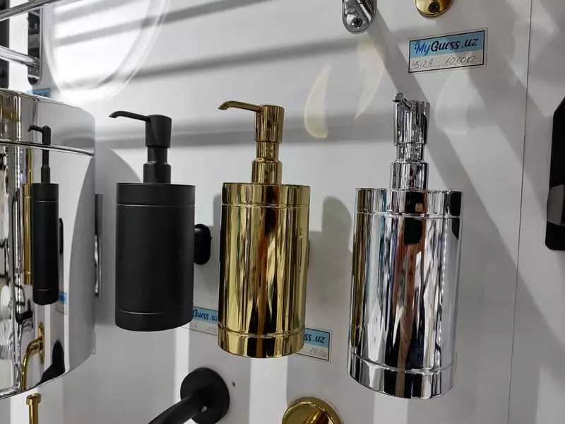 Настенный дозатор для жидкого мыла. Латунный. Турция