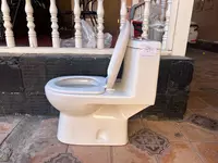 Унитаз литой. ОПТОМ. С нижним выпуском. Китай