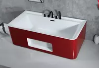 одна стоящая ванна