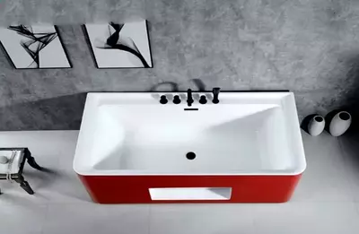  одна стоящая ванна - 