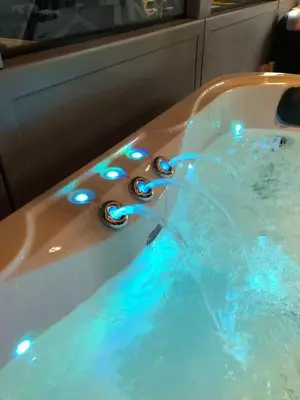  Джакузи бассейн OOO SAYINA STROY