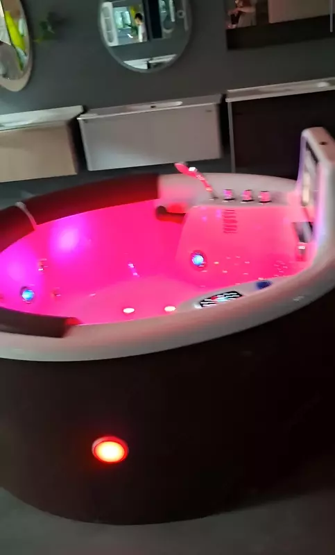  Mustaqil o‘rnatiladigan SPA jakuzi vanna. OOO SAYINA STROY