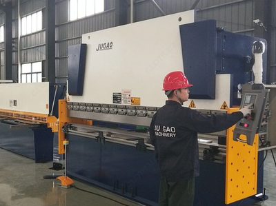 157 914 636 сум / шт. Листогиб ЧПУ (30T - 200T)