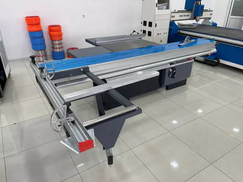  Распиловочный станок Только в розницу