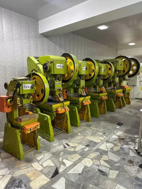 Teshuvchi press (press mashinasi)